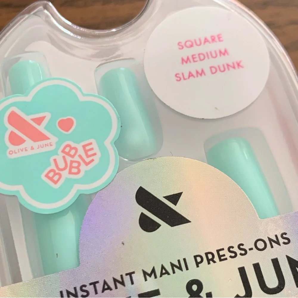Olive & June Instant Mani Press-On Nails Square Medium Slam Dunk Turquoise NWT - Picture 3 of 6